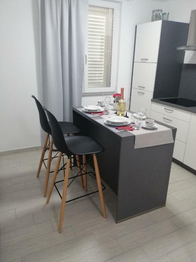 Studio Apartment Mila Pula Exteriér fotografie